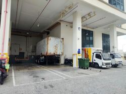 Gul Way (D22), Warehouse #532140651